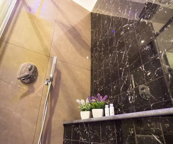 Depretis19 Bed and Breakfast Νάπολη